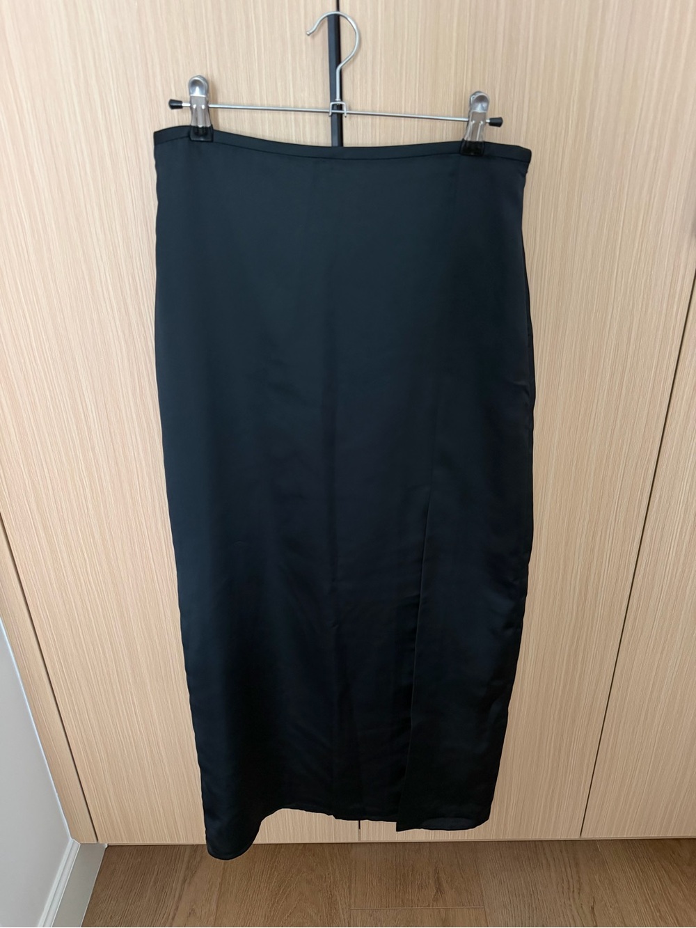 Club Monaco Black Maxi Skirt with Subtle Side Slit
